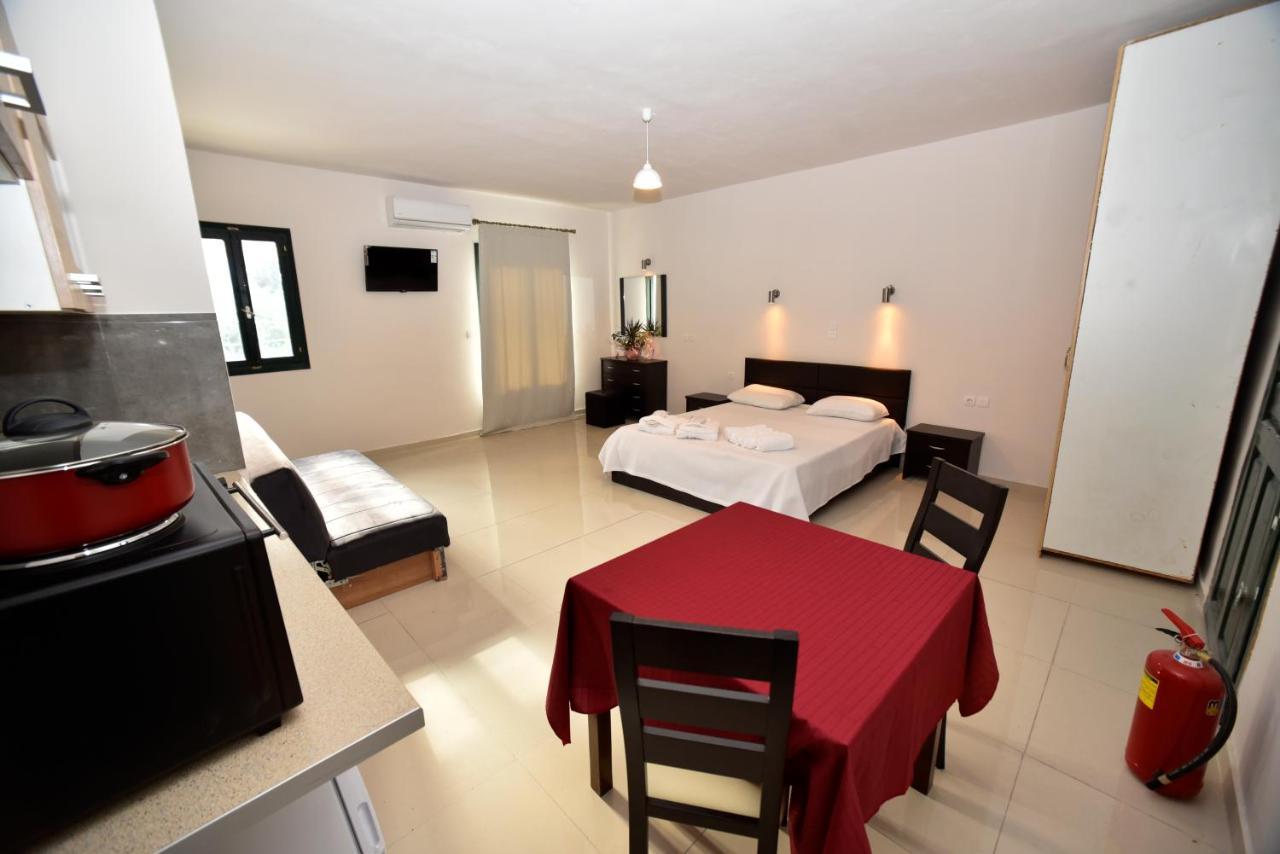 Chalkiotis Hotel Anaxos Extérieur photo